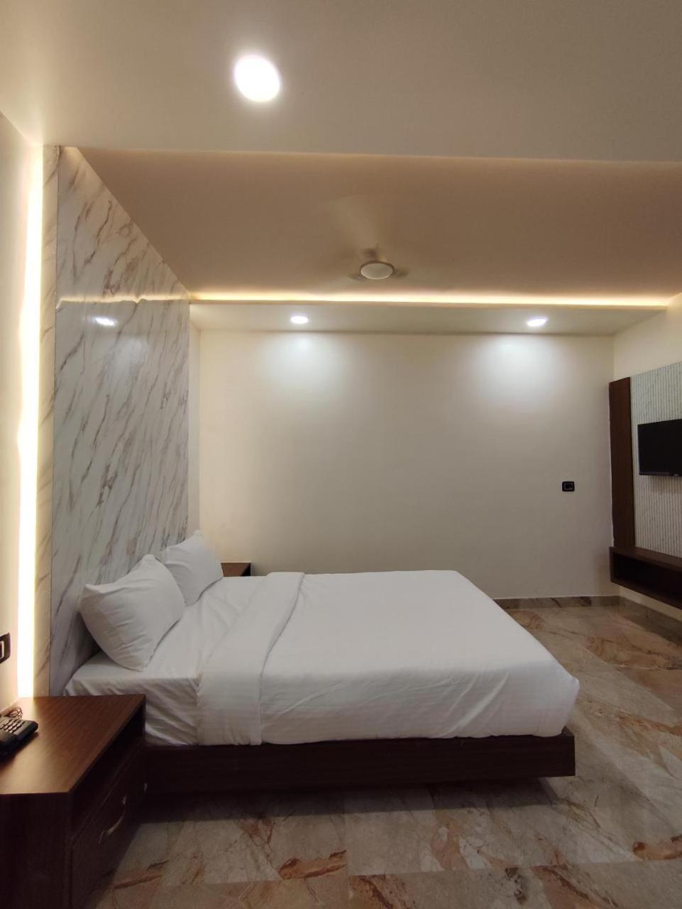 Sree Mahalakshmi Residency By K Hotels Virudunagar エクステリア 写真